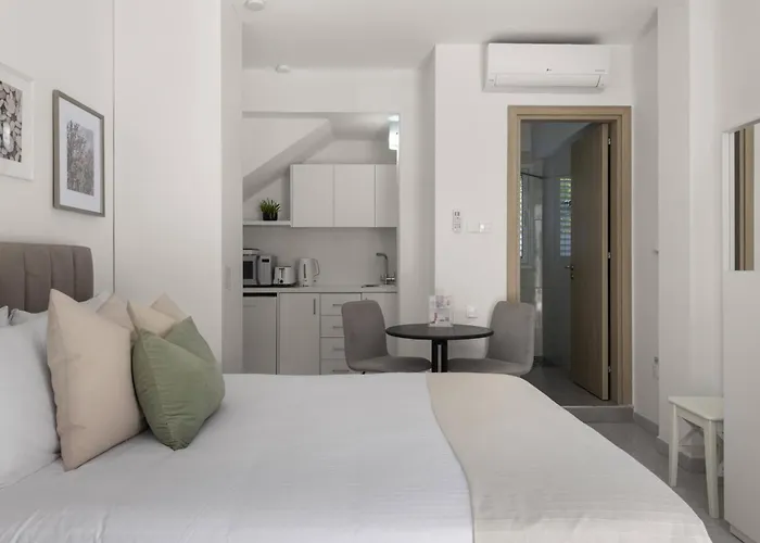 Phaedrus Living: Alkminis Seaside *