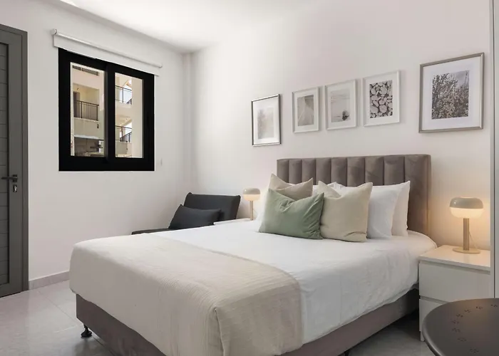 Phaedrus Living: Alkminis Seaside Appartement *