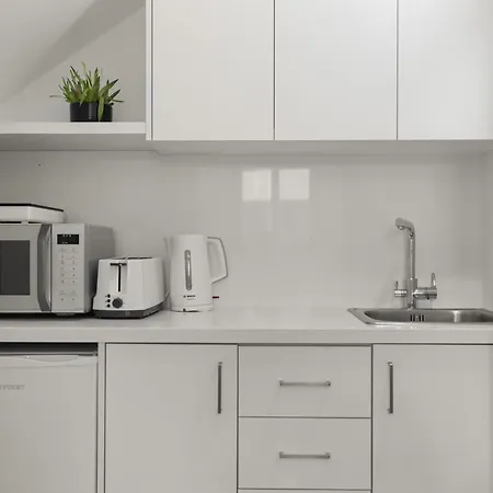 Phaedrus Living: Alkminis Seaside Apartman *